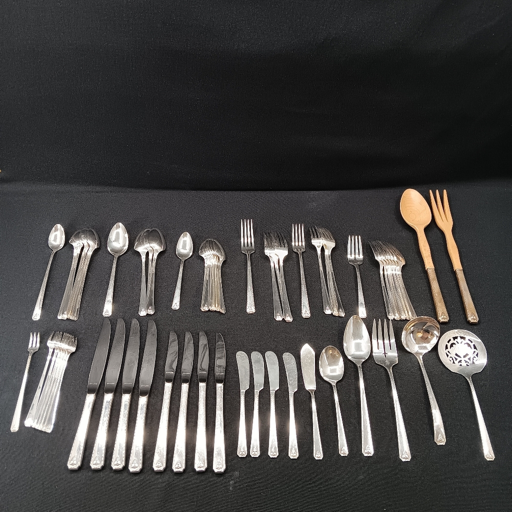 63 PIECE VINTAGE Prestige BORDEAUX Silver Plate Silverware 4 Star